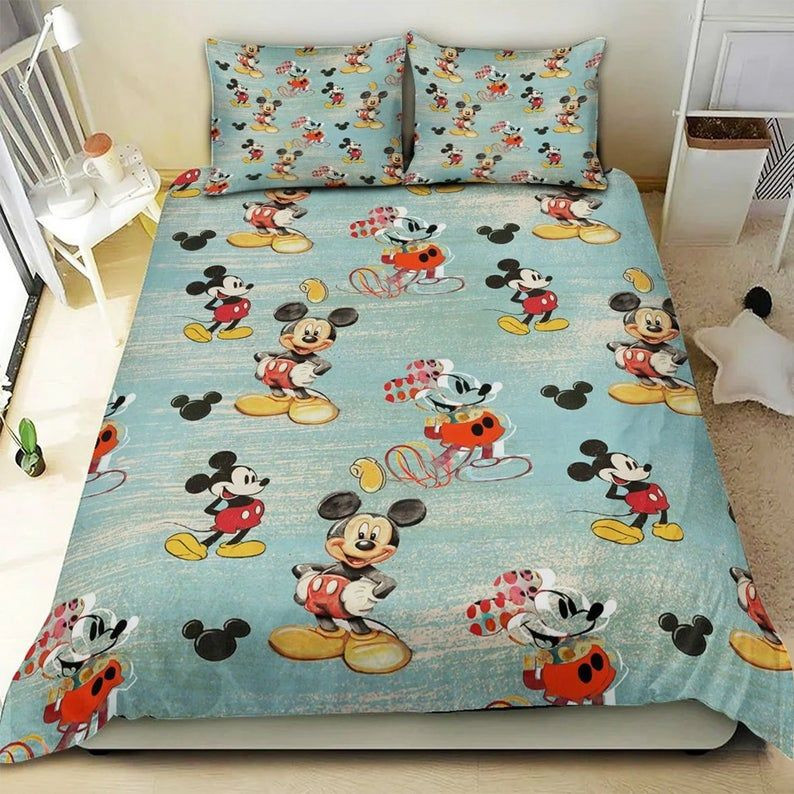 Disney Mickey Mouse 32 Duvet Cover Set - Bedding Set