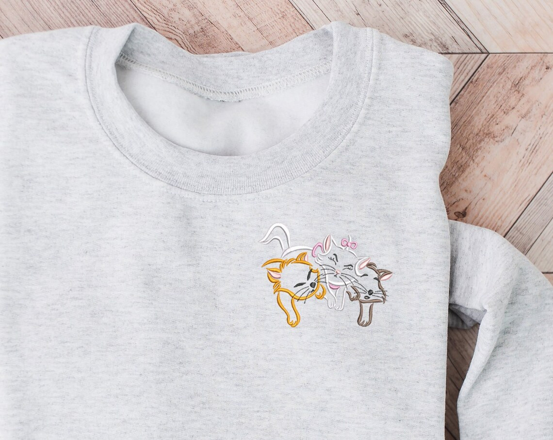 Aristocats Embroidered Crewneck Disney Embroidered Sweatshirt Cats Crewneck Disney Cat Mom Sweatshirt Womens Disney Crewneck