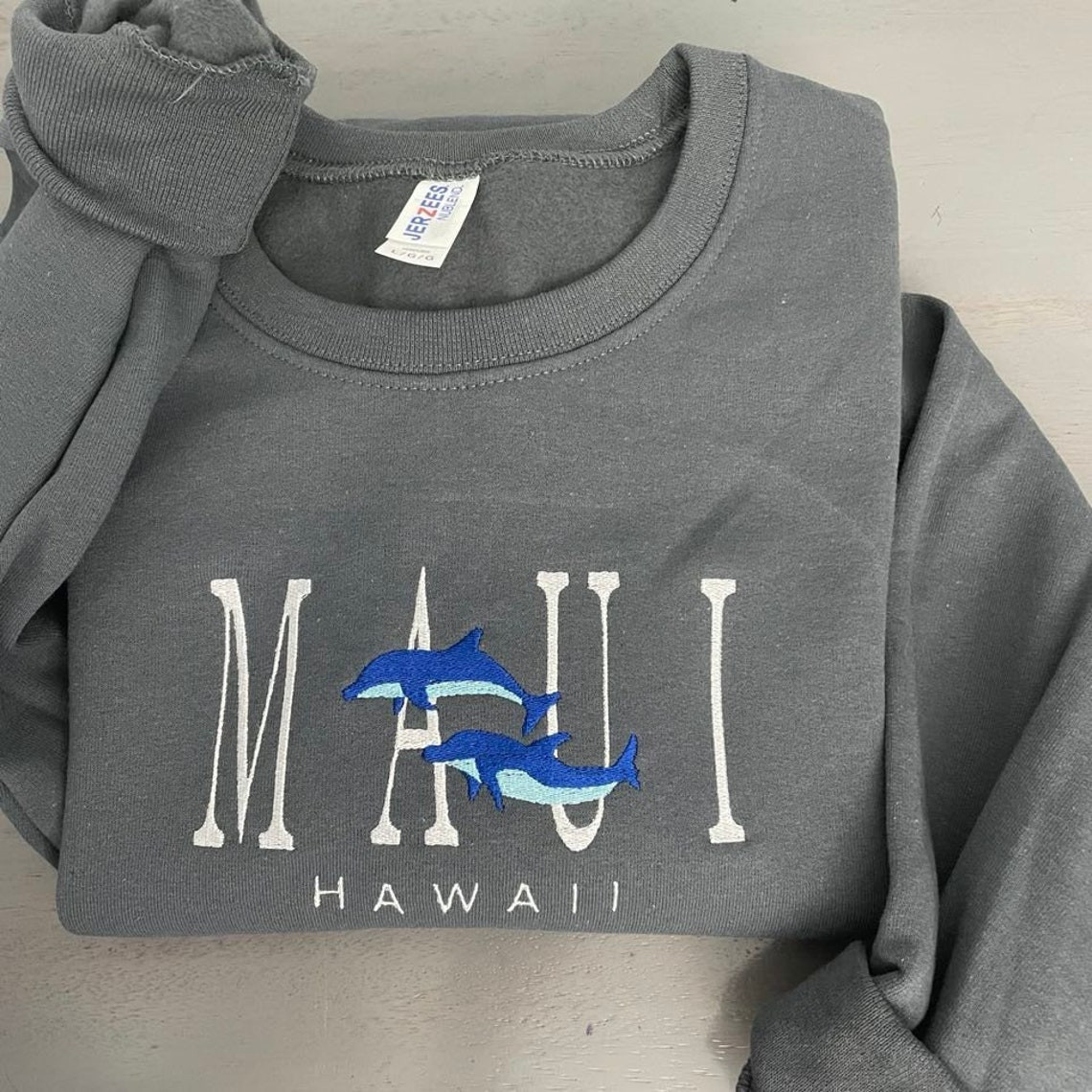 Maui Hawaii Sweatshirt Hawaii Hawaii Crewneck Perfect Gift For Dolphin Lovers