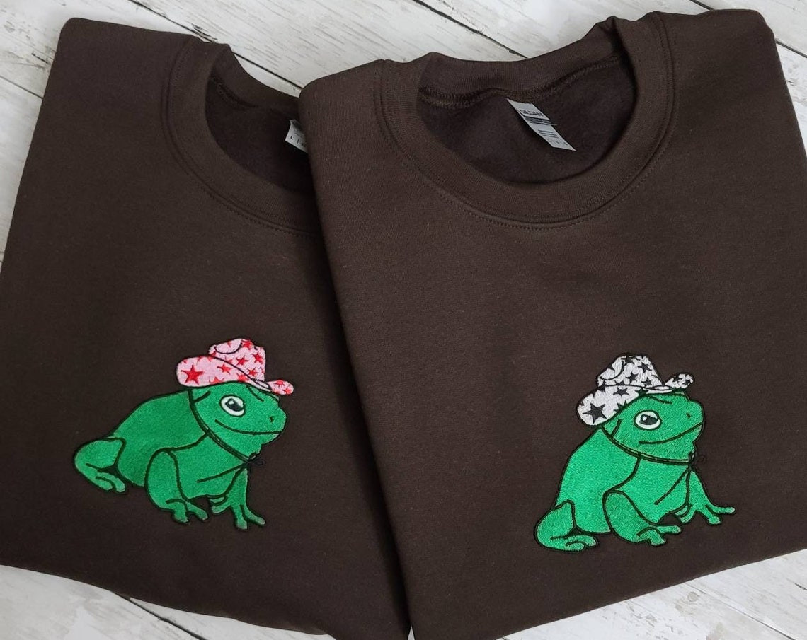 Frog Cowboy Hat Embroidered Sweatshirt Crewneck Trendy Frog Sweatshirt