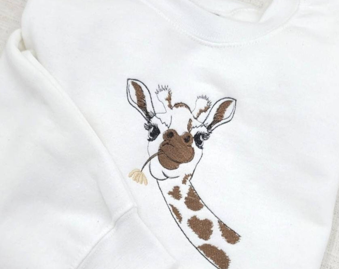 Giraffe Embroidered Sweatshirt Crewneck Trendy Crewneck Sweatshirt