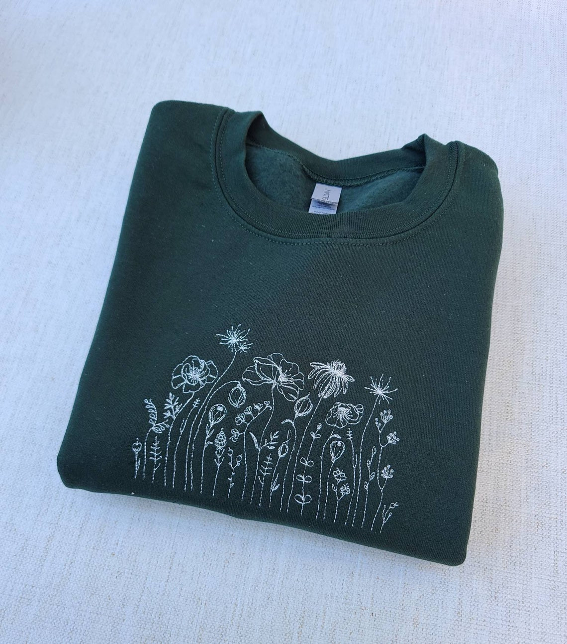 Flower Embroidered Sweatshirt Trendy Sweatshirt Minimalist Flower Embroidered Sweatshirt