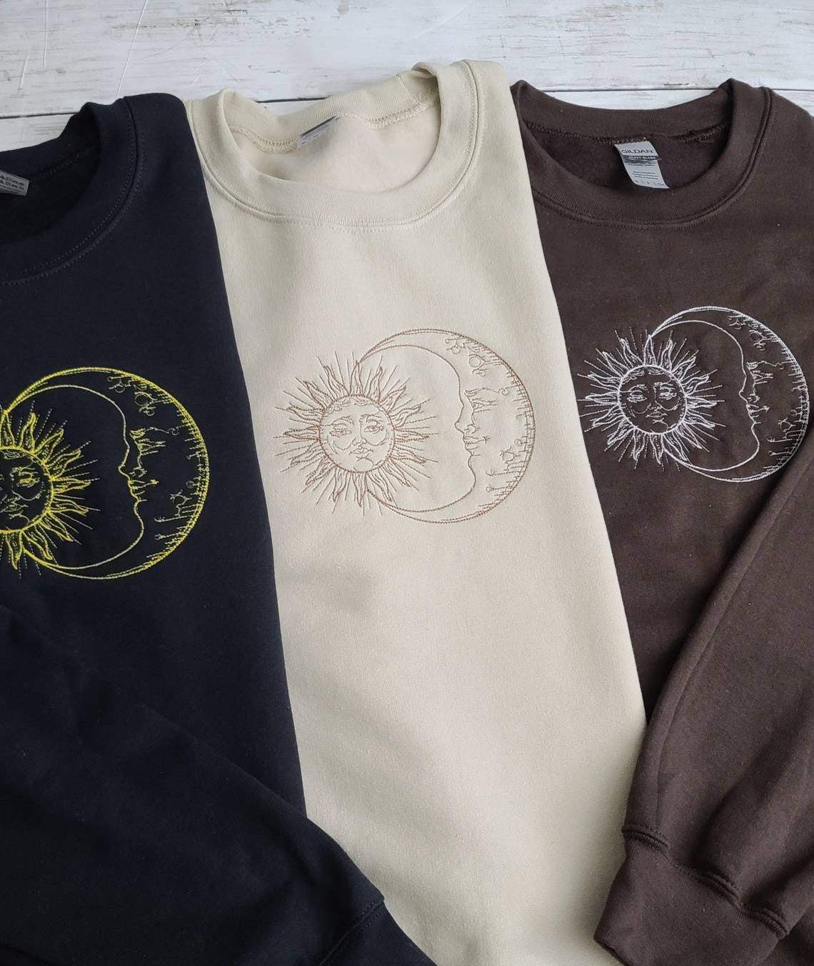 Sun And Moon Embroidered Crewneck Sweatshirt Vintage Retro Boho Aesthetic Oversize Sweatshirt Unisex