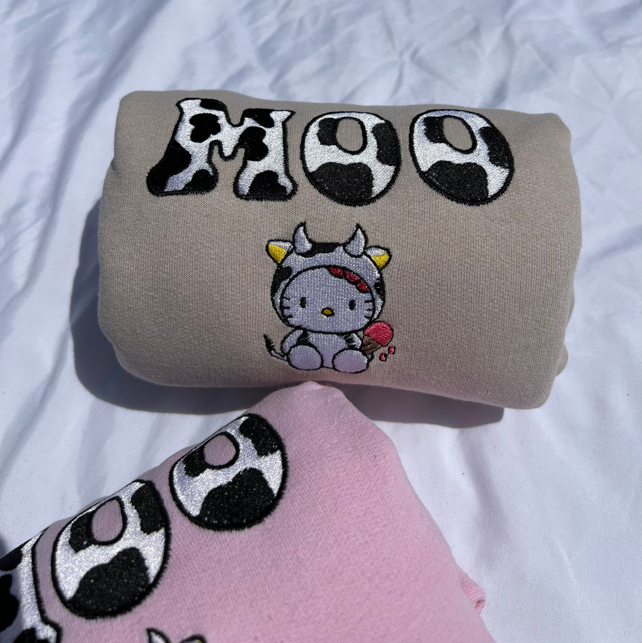 Hello Kitty Cow Moo Cute Embroidery Crewneck Sweatshirt