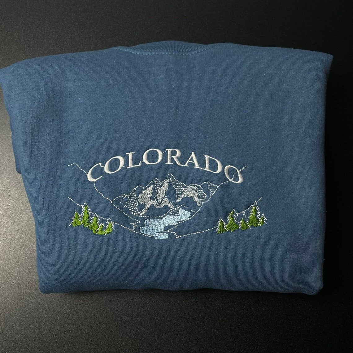 Colorado Embroidered Sweatshirt Colorado Vintage Sweatshirt Colorado Mountain Sweatshirt