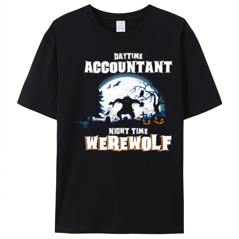 Daytime Accountant Werewolf At Night Halloween Costume T-Shirt Unisex