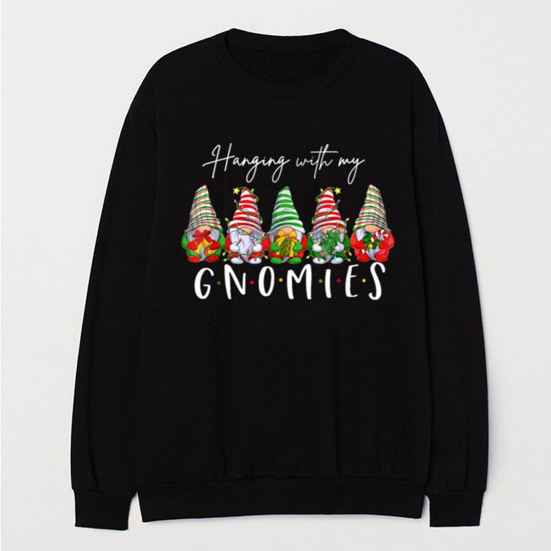 Hanging With Gnomies Gnomes Funny Christmas T-Shirt Unisex