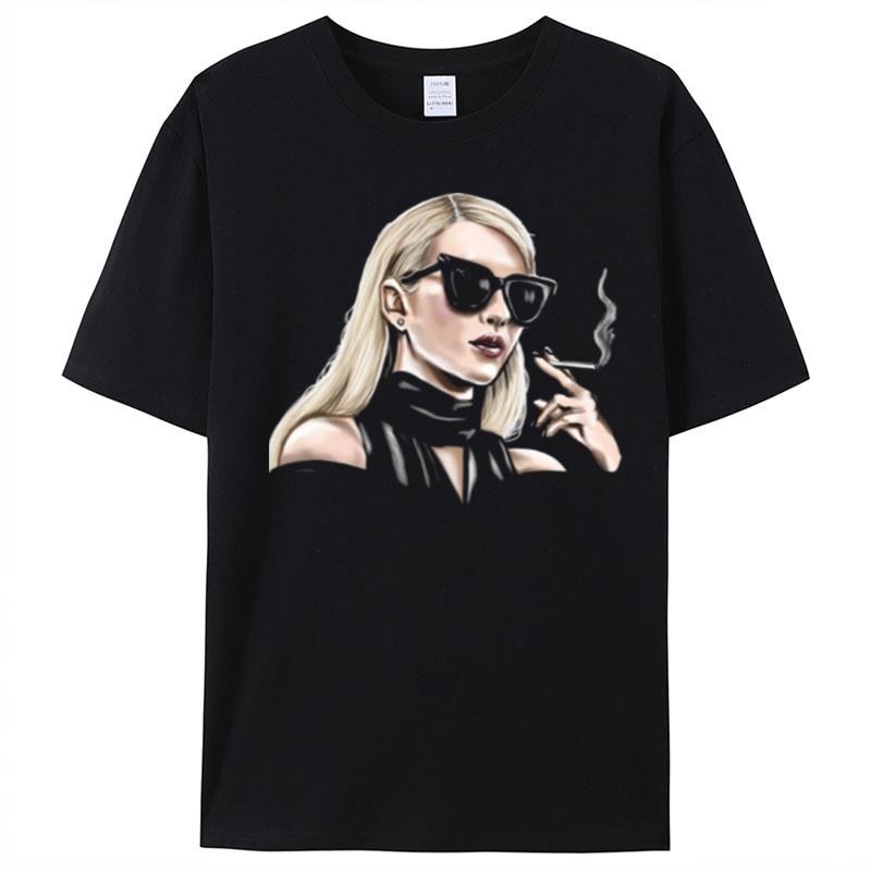 Smoking Queen Scream Queens T-Shirt Unisex