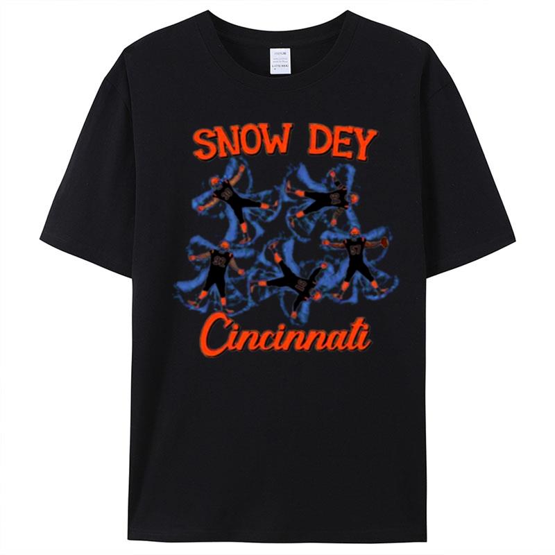 Snow Dey Cincinnati Football T-Shirt Unisex