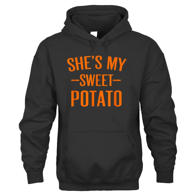 Thanksgiving Matching Couples She's My Sweet Potato I Yam Funny Thanksgiving T-Shirt Unisex