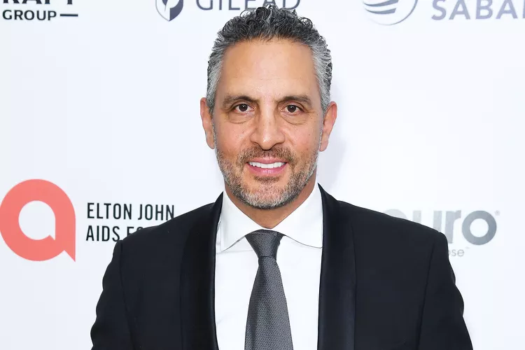 Mauricio Umansky Shares Insights on Real Estate Decision That Strained Kyle Richards' Relationship with the Hilton Family